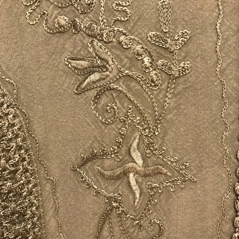 Embroidered BoHo top - Picture 7 of 7